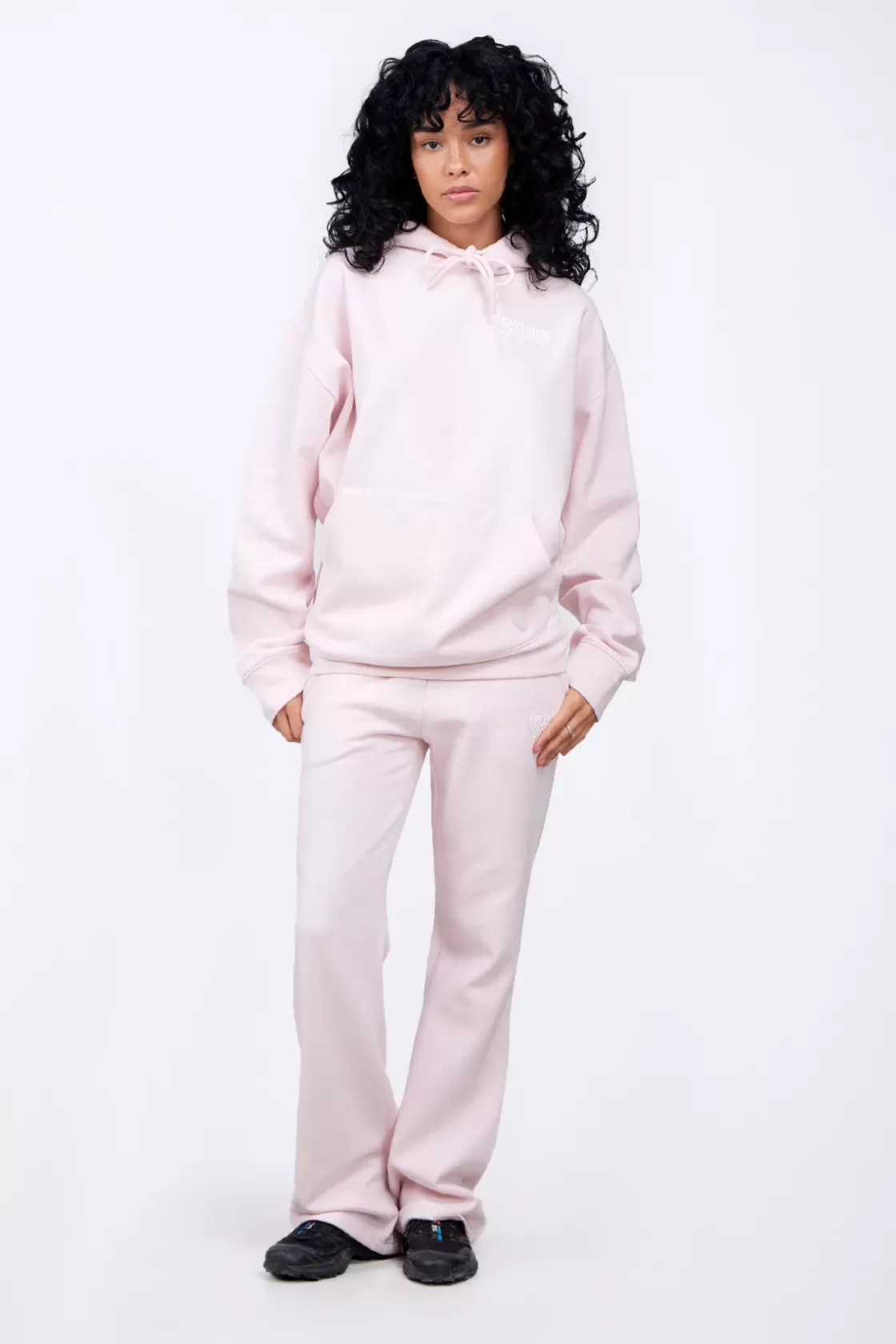 Sweat Avec Logo Imprime Dans Le Dos Anto Twisted Blossom*Gertrude Shop